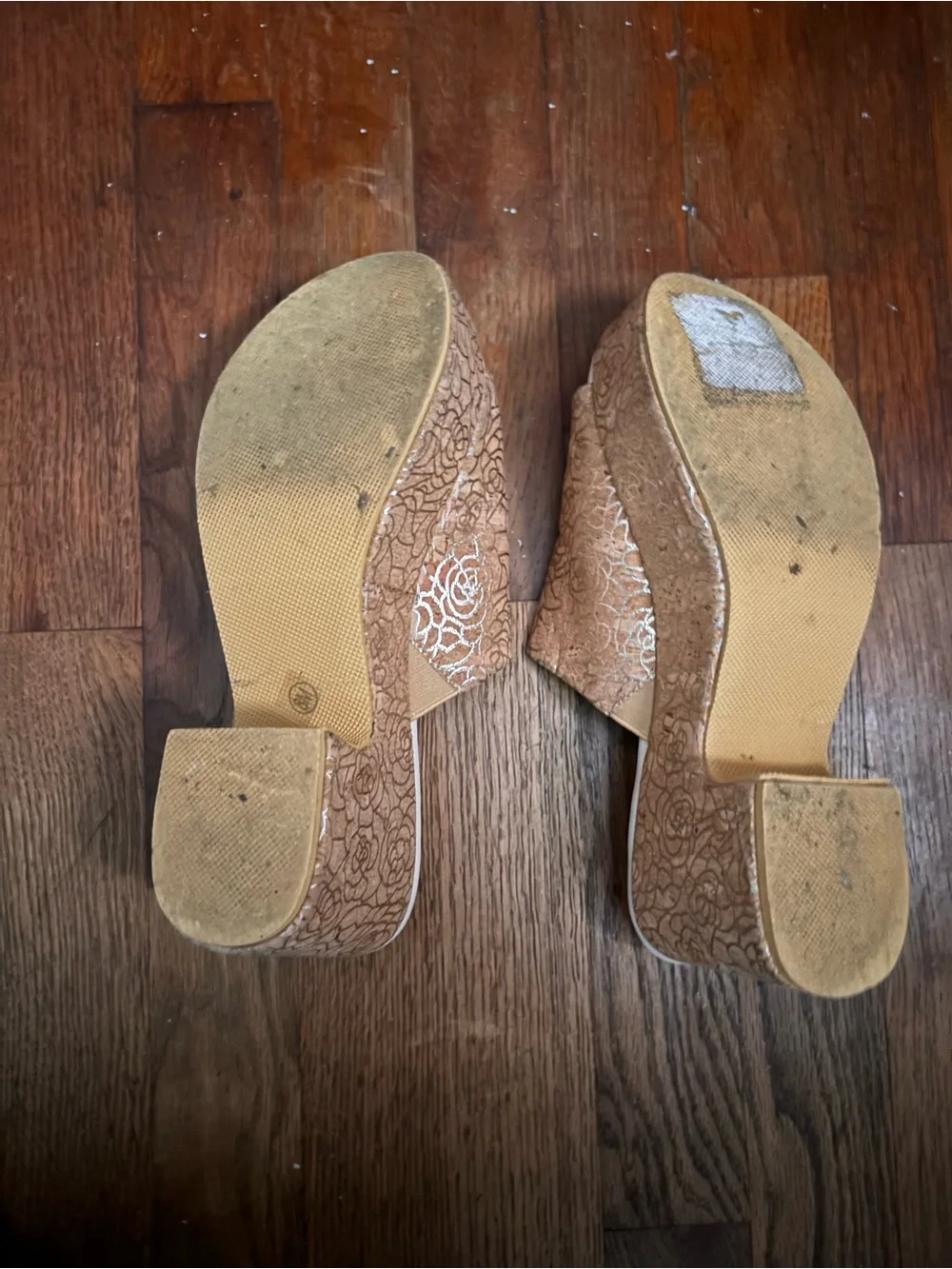 BEACH by MUK LUKS Tan Platform Slide Sandals